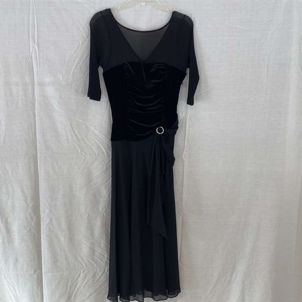 Women’s Black Dress